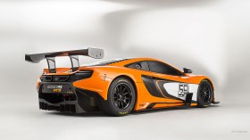 2015迈凯伦 McLaren 650S GT3跑车汽车桌面壁纸