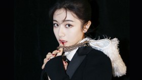 可爱调皮美女演员李兰迪桌面壁纸