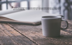 2019年7月各种杯子写真日历桌面壁纸