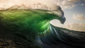 波涛汹涌的大海海浪风景桌面壁纸