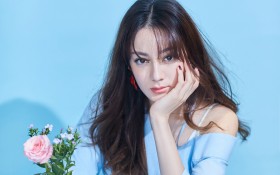 迪丽热巴美女明星桌面壁纸