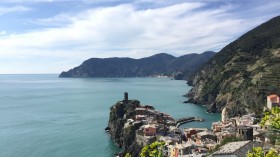 意大利五渔村风景桌面壁纸