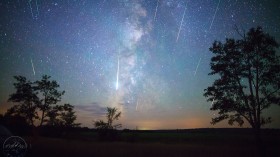 唯美好看的星空夜景风景桌面壁纸