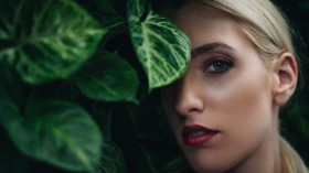 性感美丽的欧美美女桌面壁纸