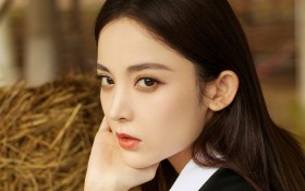 古力娜扎美女明星桌面壁纸