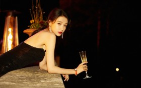 美女明星孙怡桌面壁纸