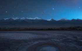 青海大柴旦翡翠湖唯美风景桌面壁纸