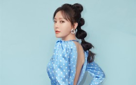 美女明星秦岚桌面壁纸